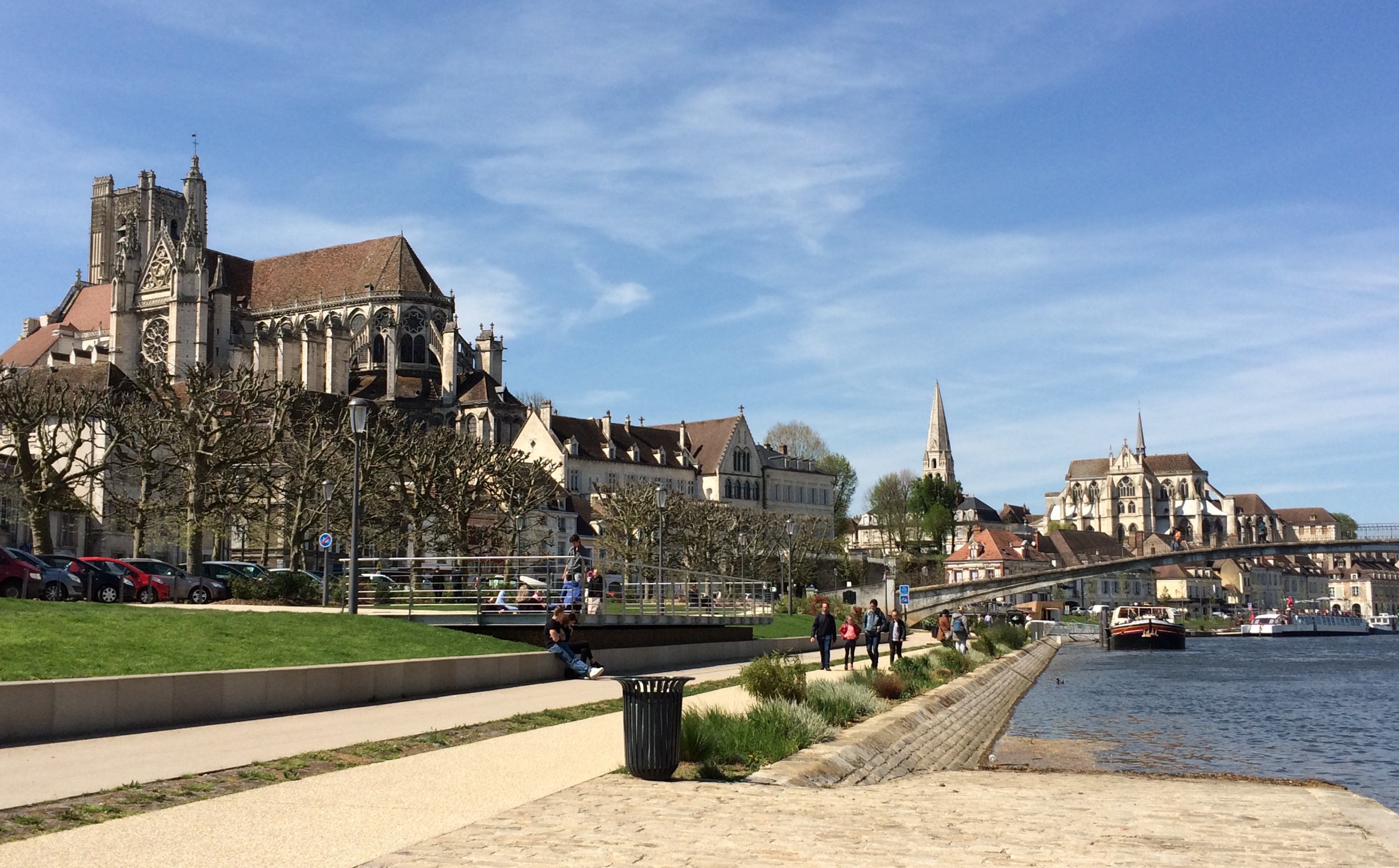 Vue d'Auxerre - Développeur web local en Yonne